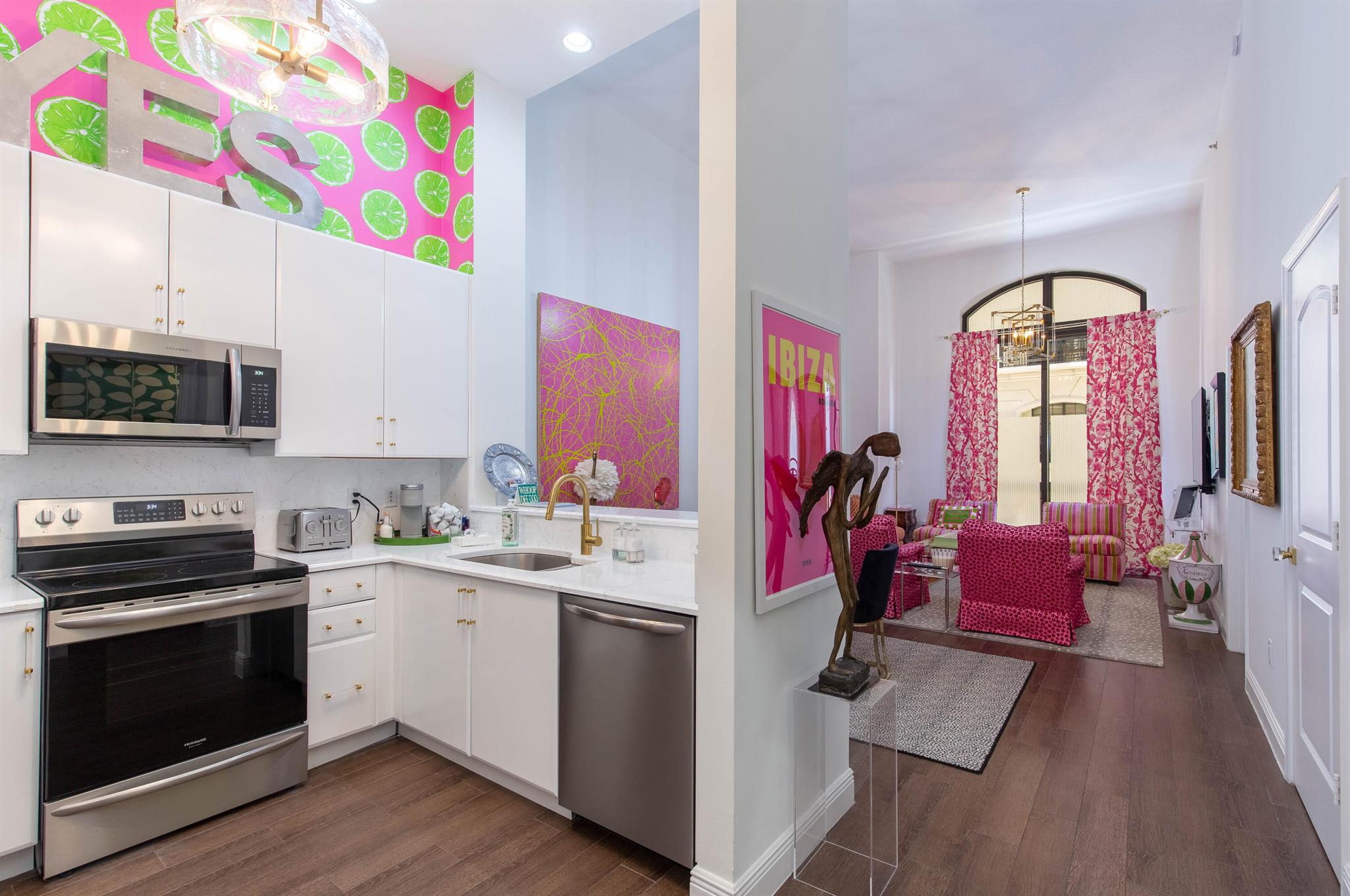 701 S Olive Ave #409