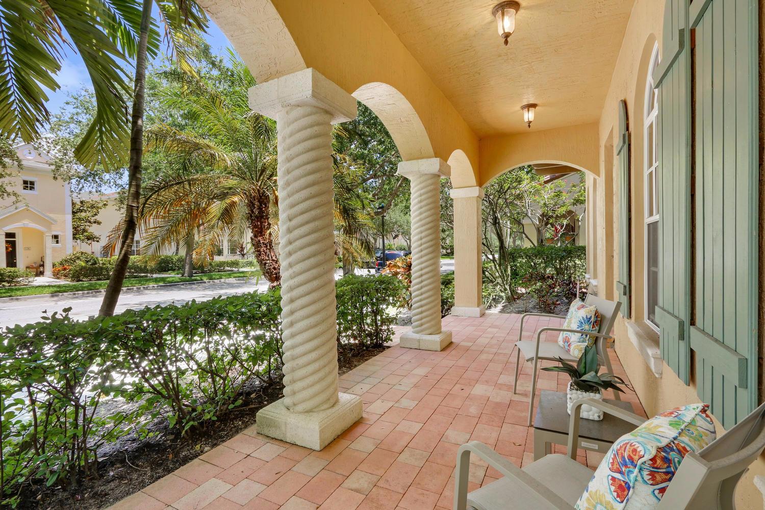 106 Santiago Dr Jupiter, FL 33458