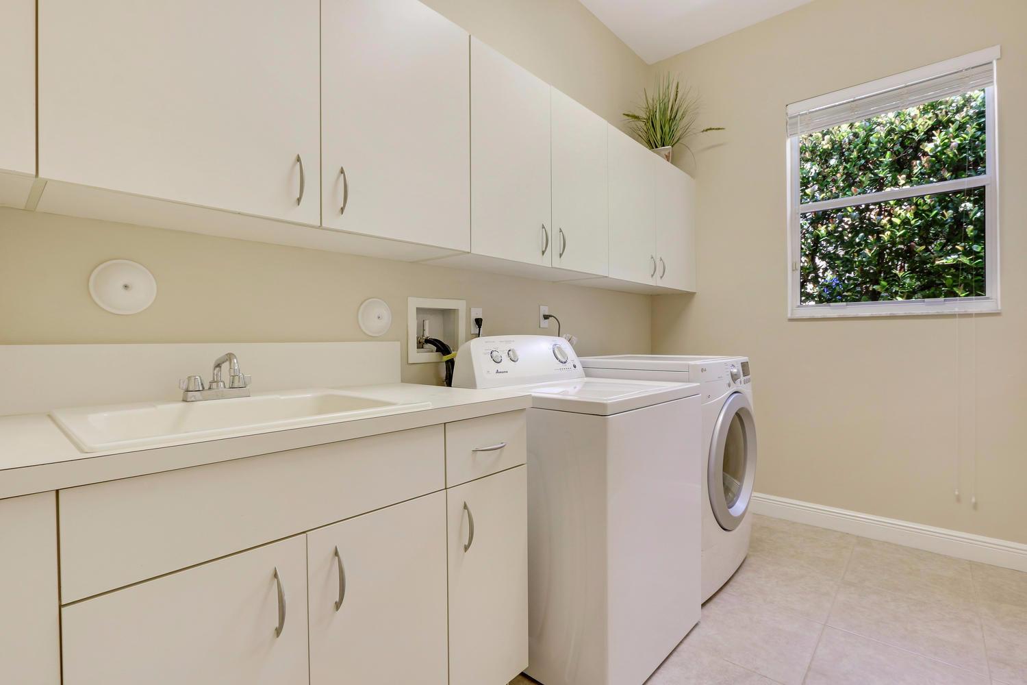 106 Santiago Dr Jupiter, FL 33458