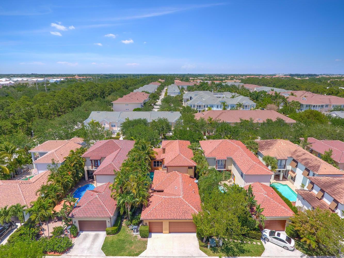 106 Santiago Dr Jupiter, FL 33458