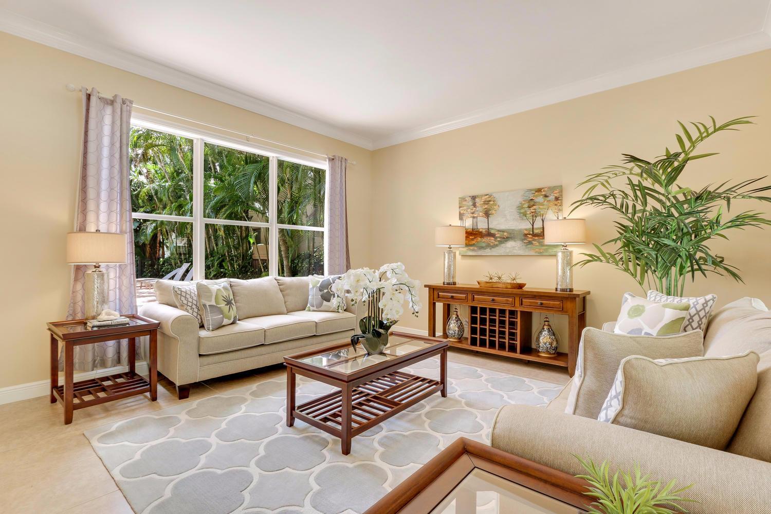 106 Santiago Dr Jupiter, FL 33458