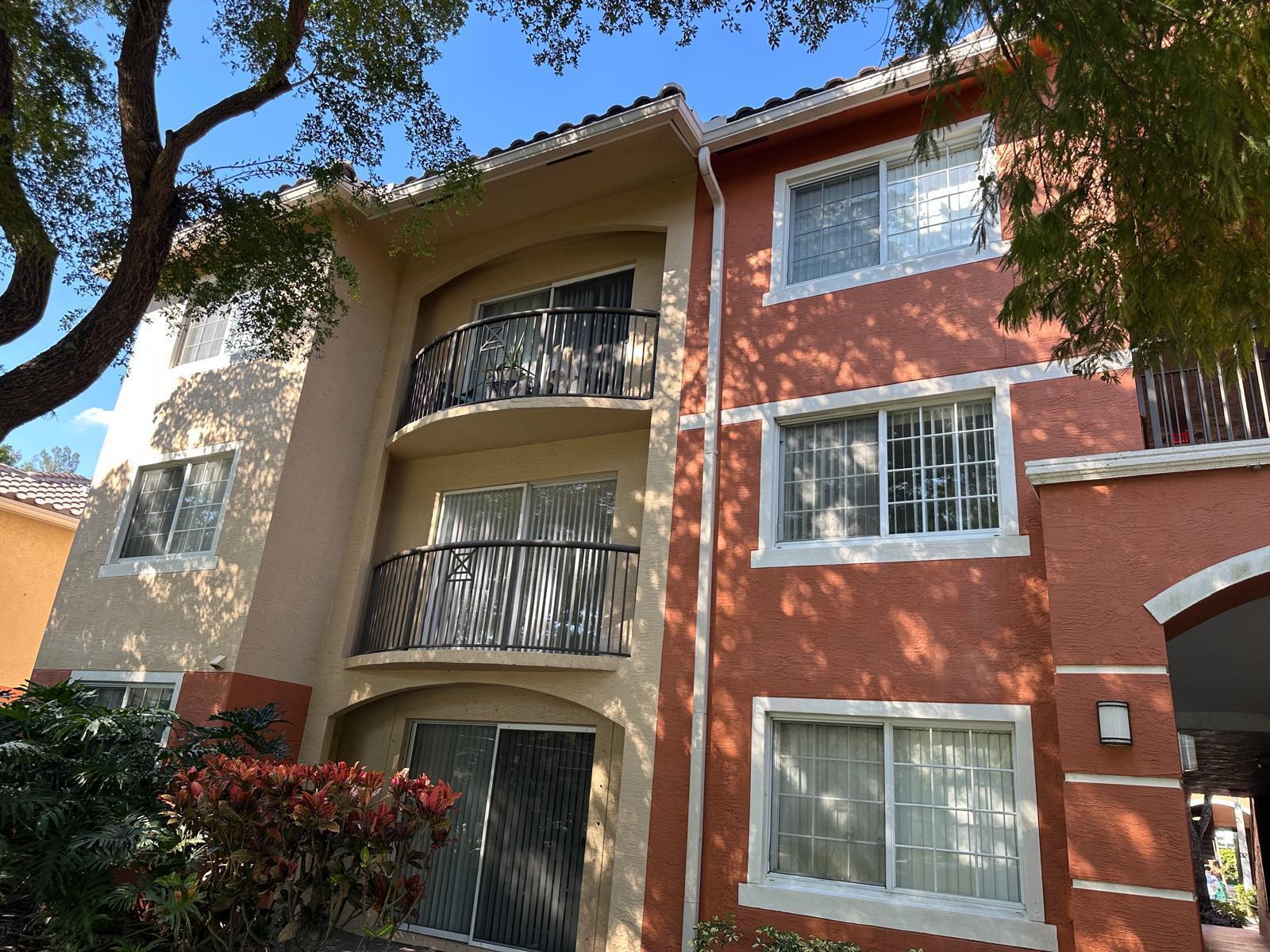 4179 N Haverhill Rd #609