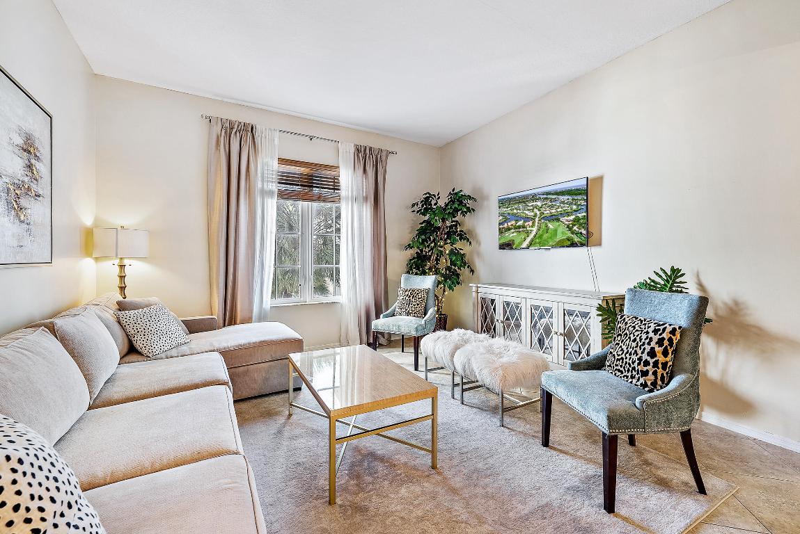 1200 Town Ctr #225 Jupiter, FL 33458