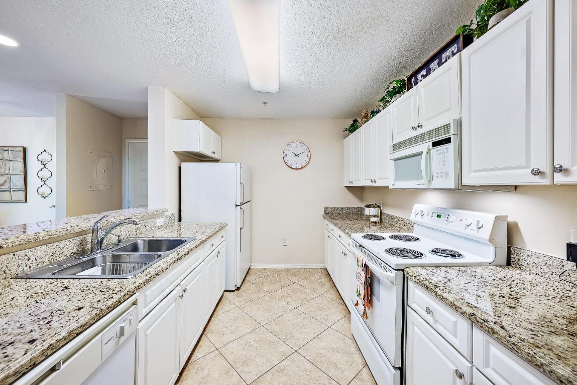 1200 Town Ctr #225 Jupiter, FL 33458