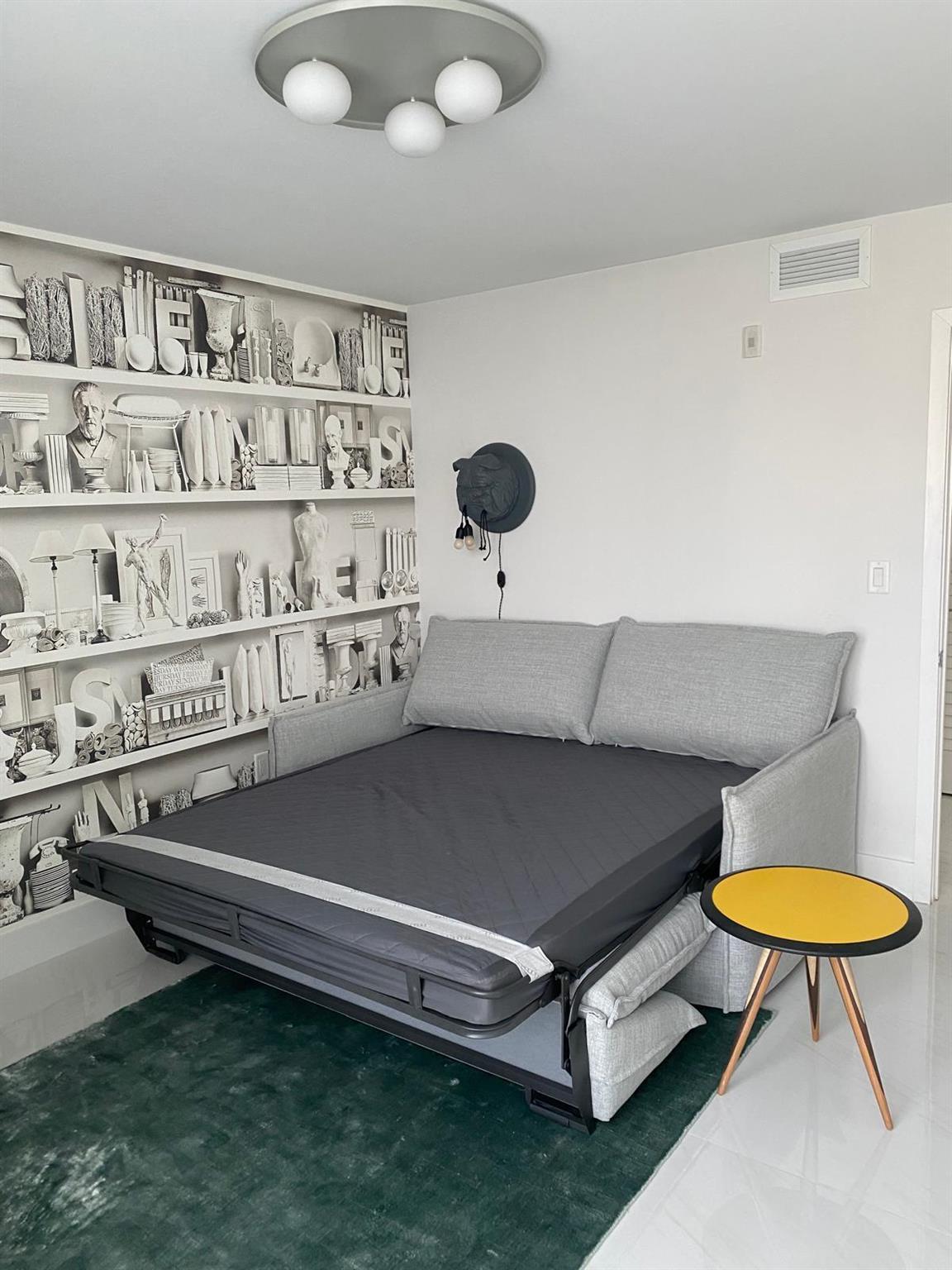 1133 102nd St #403 Bay Harbor Islands, FL 33154