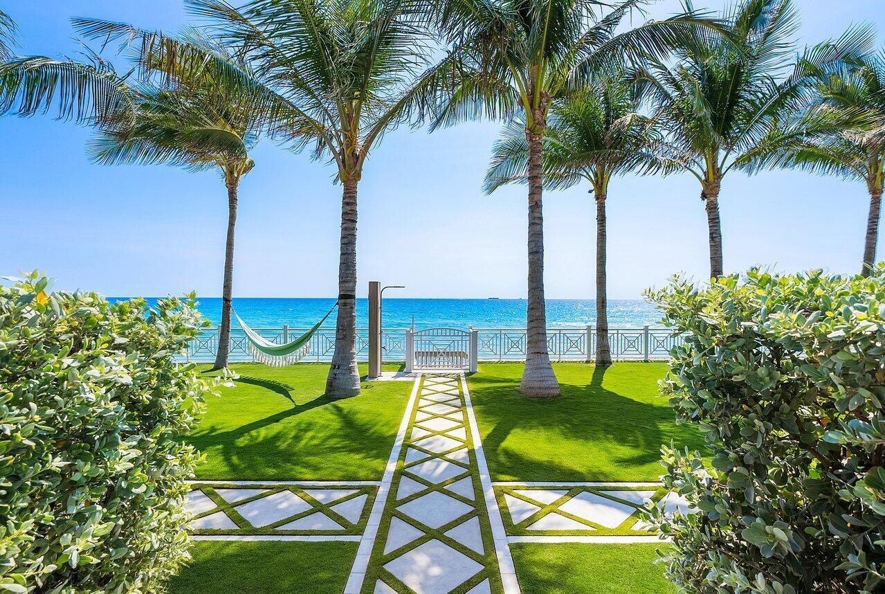 880 S Ocean Blvd Palm Beach, FL 33480