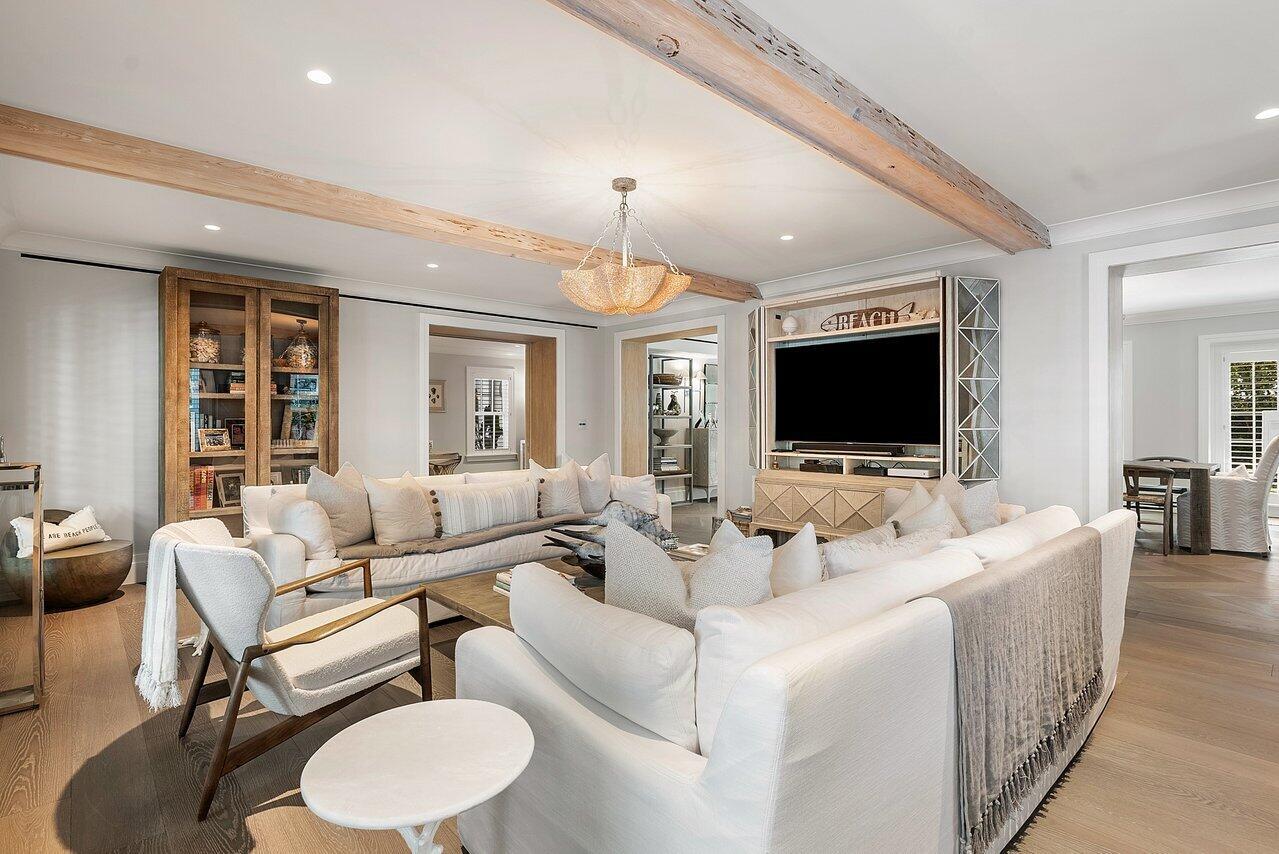 880 S Ocean Blvd Palm Beach, FL 33480