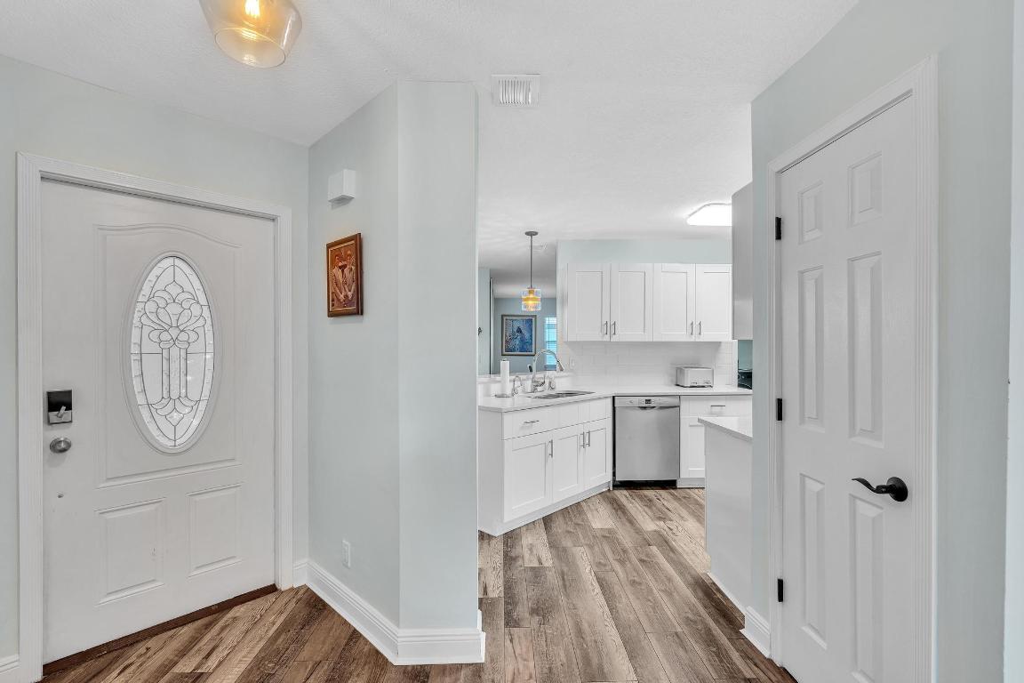 120 Ocean Dunes Jupiter, FL 33477