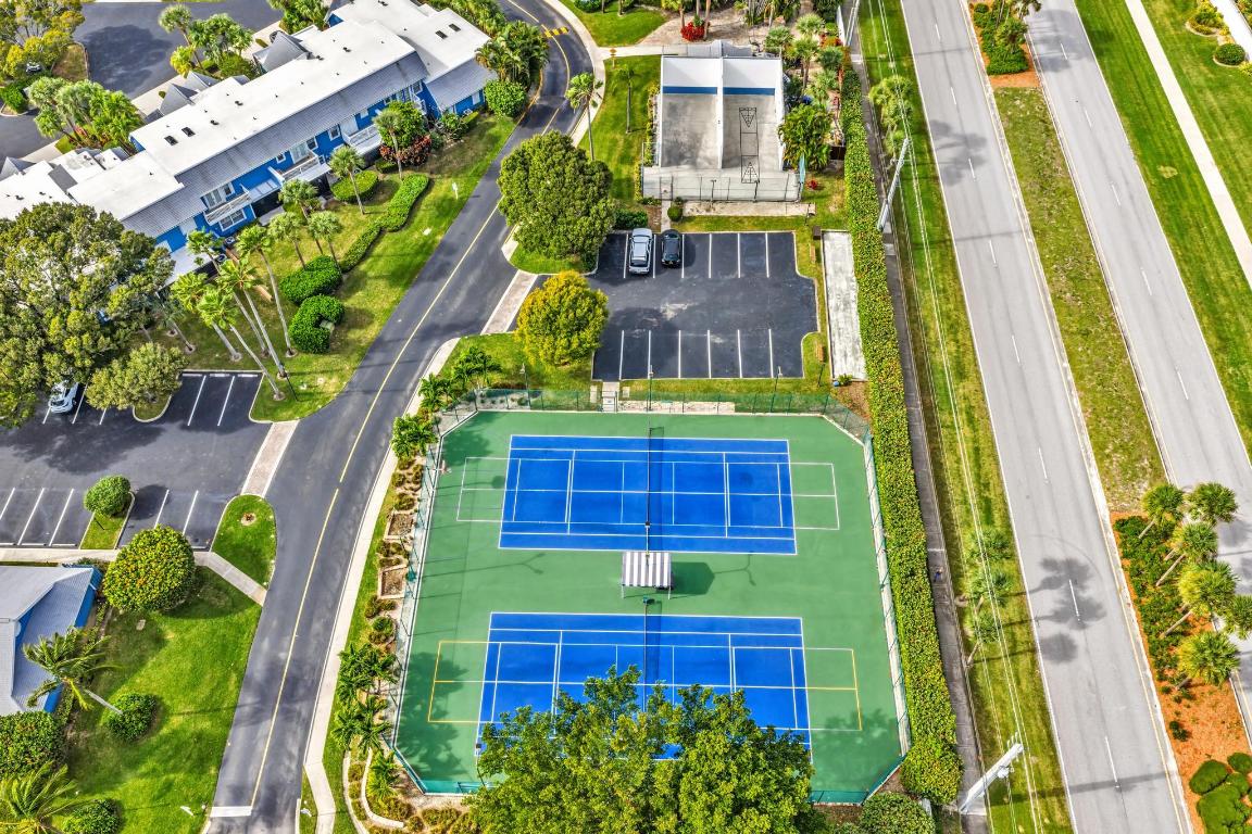 120 Ocean Dunes Jupiter, FL 33477