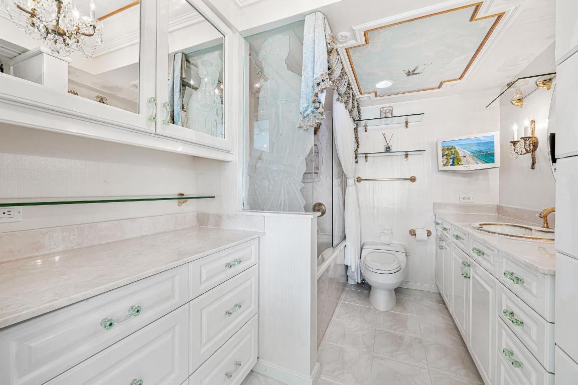 2170 Ibis Isle #8 Palm Beach, FL 33480