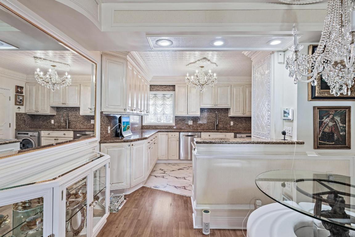 2170 Ibis Isle #8 Palm Beach, FL 33480