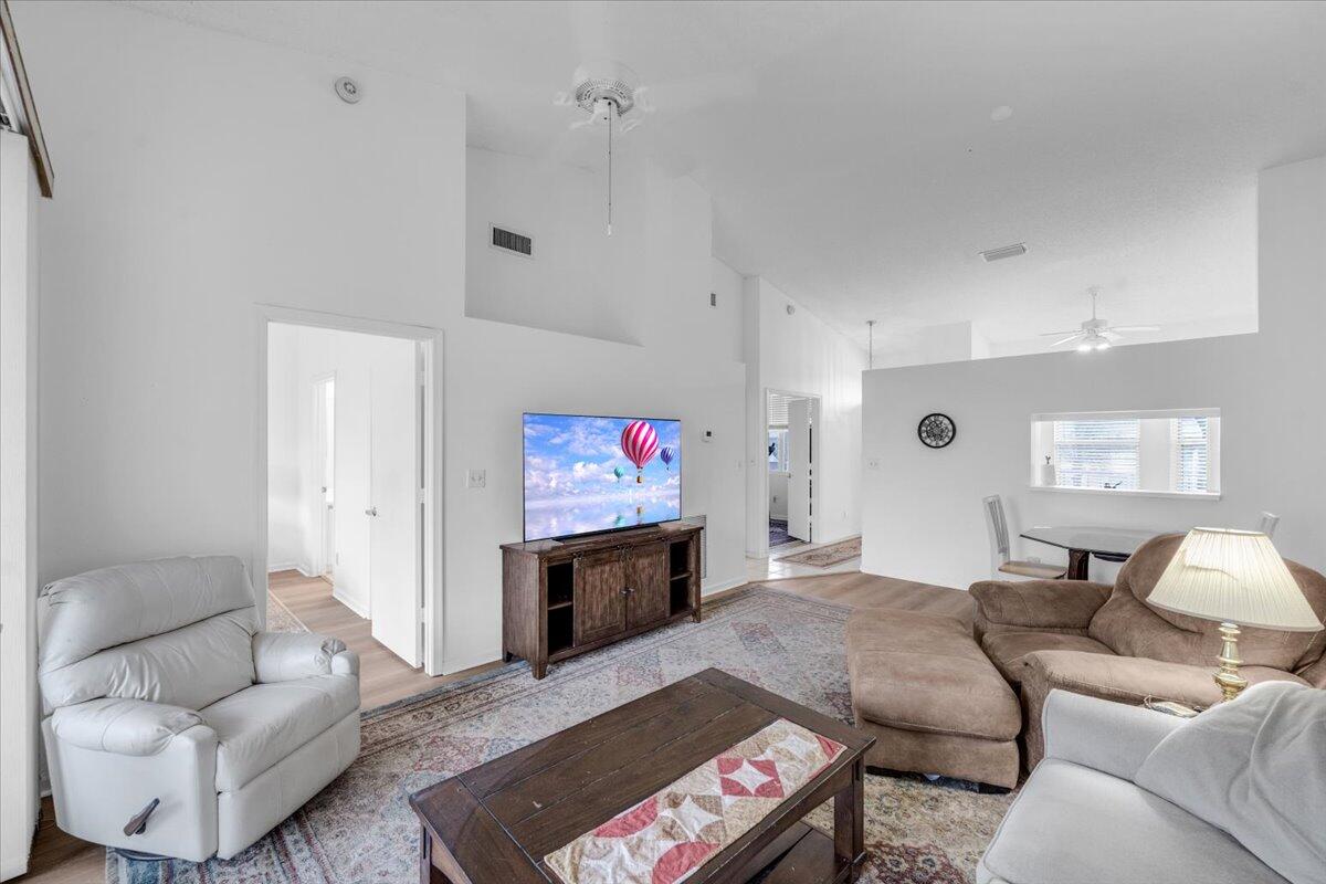 18081 SE Country Clb #35-348 Jupiter, FL 33469