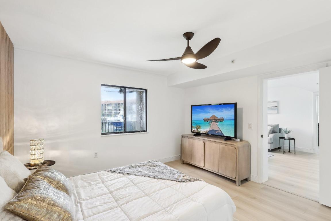 1601 Marina Isle Way #101 Jupiter, FL 33477