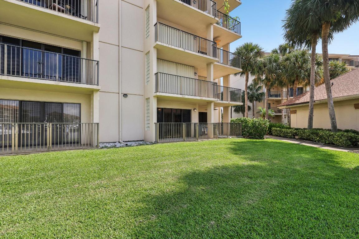 1601 Marina Isle Way #101 Jupiter, FL 33477