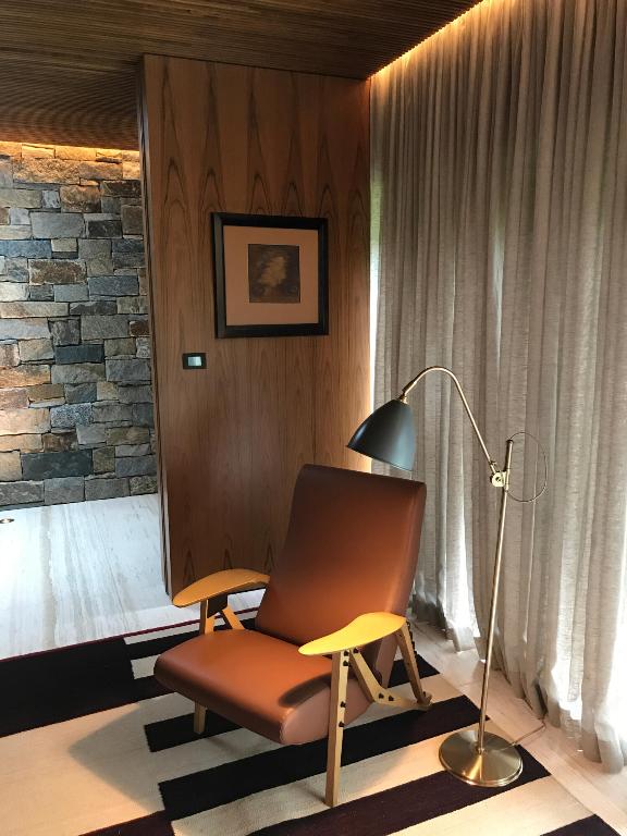 195 Via Marina Palm Beach, FL 33480