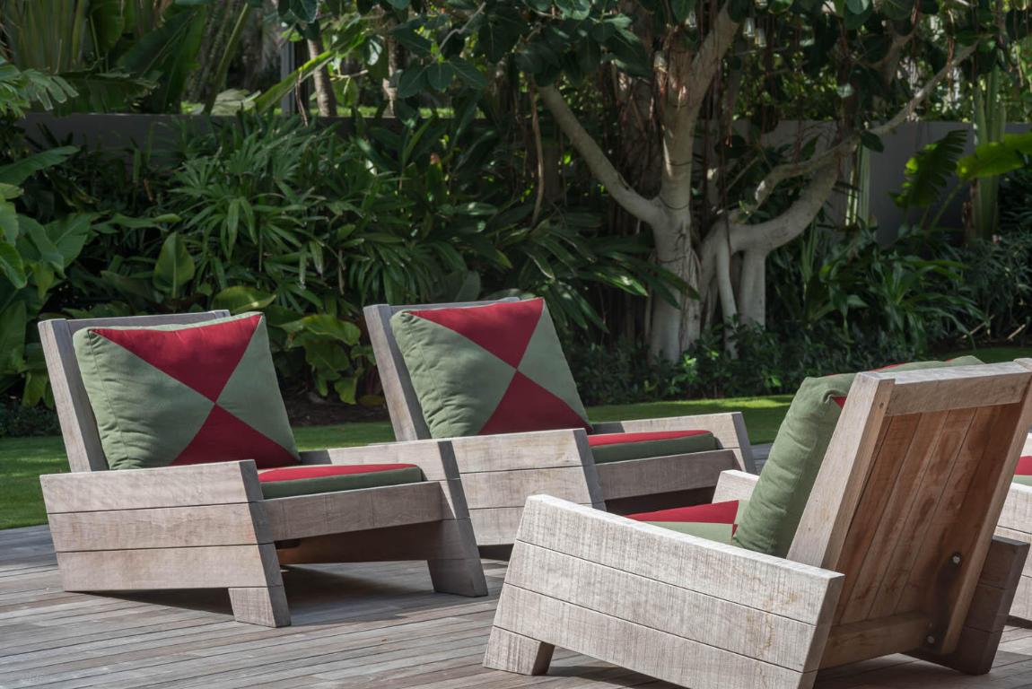 195 Via Marina Palm Beach, FL 33480