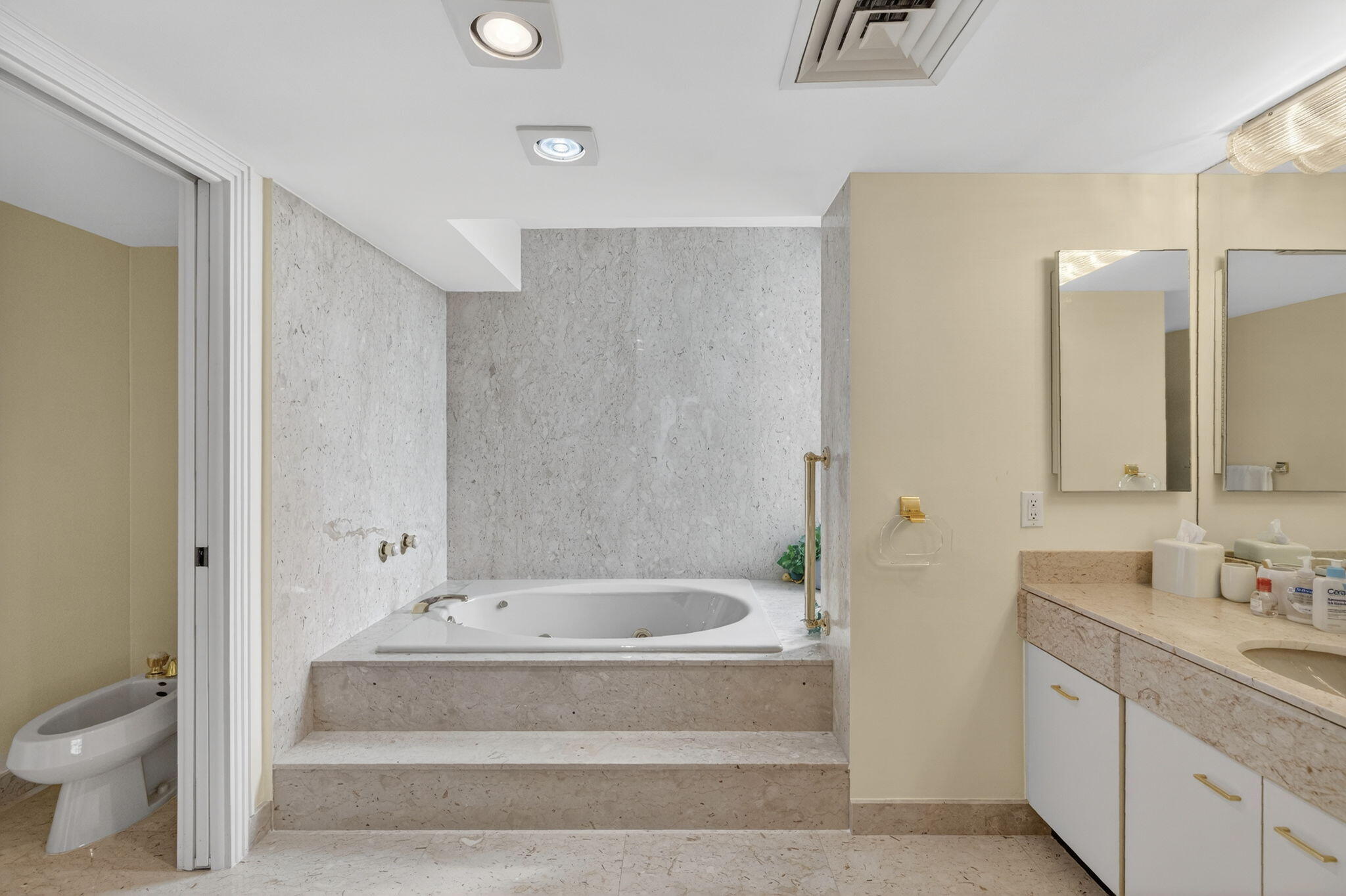 1500 S Ocean #606 Boca Raton, FL 33432