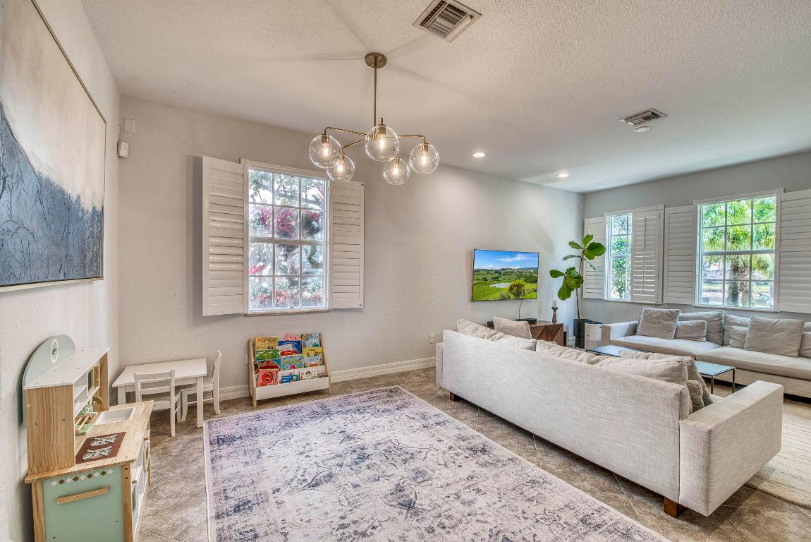 120 W Thatch Palm Jupiter, FL 33458