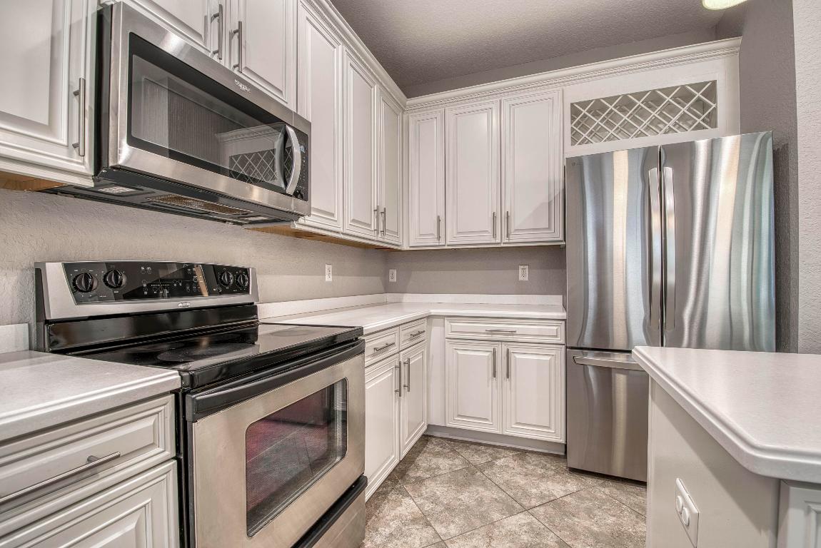 120 W Thatch Palm Jupiter, FL 33458