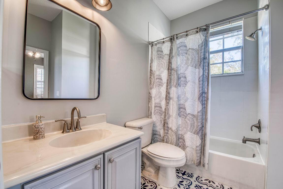 120 W Thatch Palm Jupiter, FL 33458