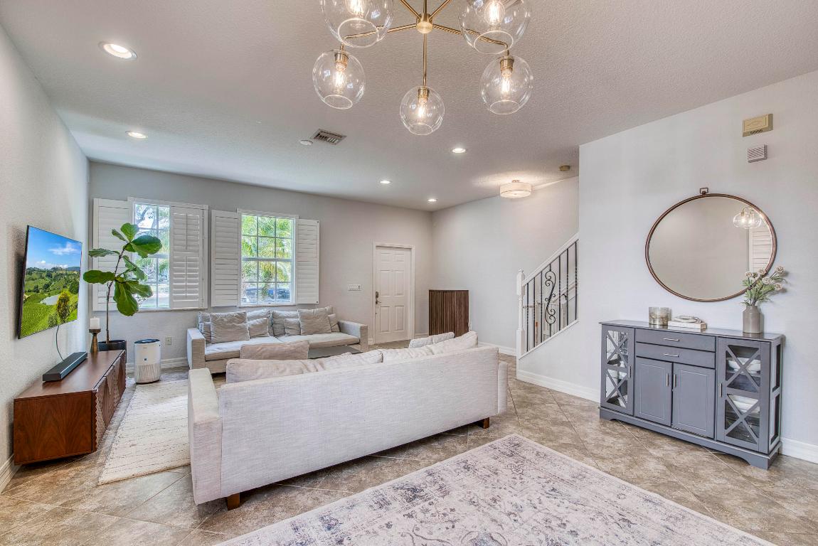 120 W Thatch Palm Jupiter, FL 33458