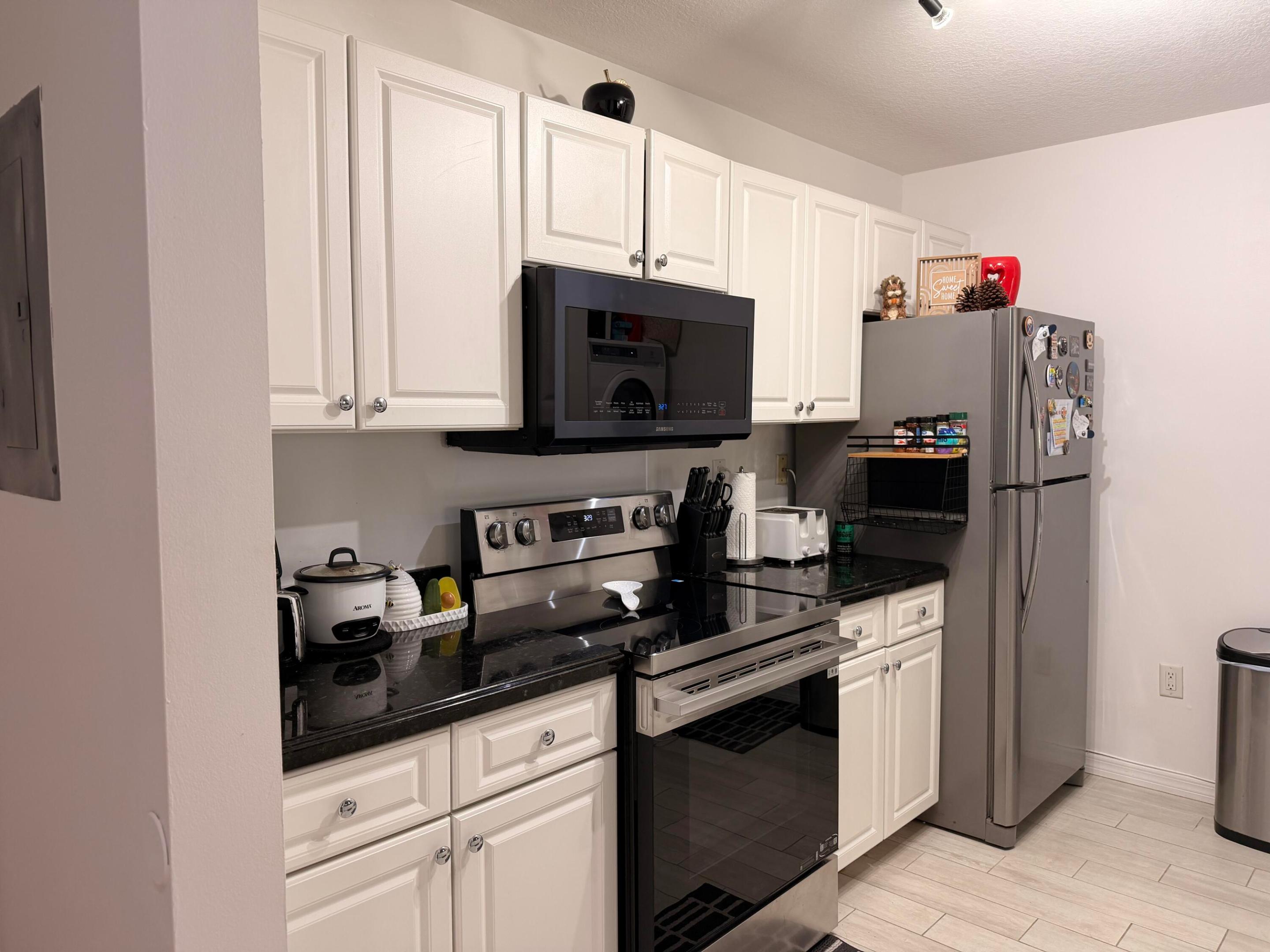 1200 Town Ctr #212 Jupiter, FL 33458