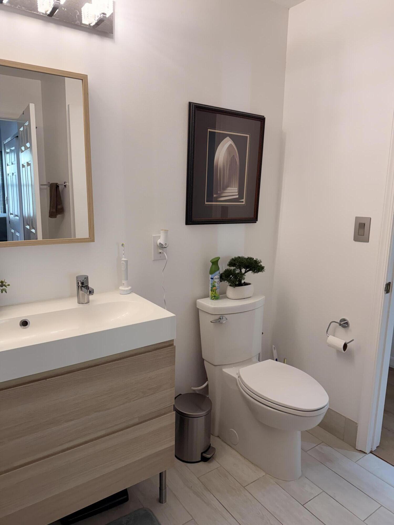 1200 Town Ctr #212 Jupiter, FL 33458