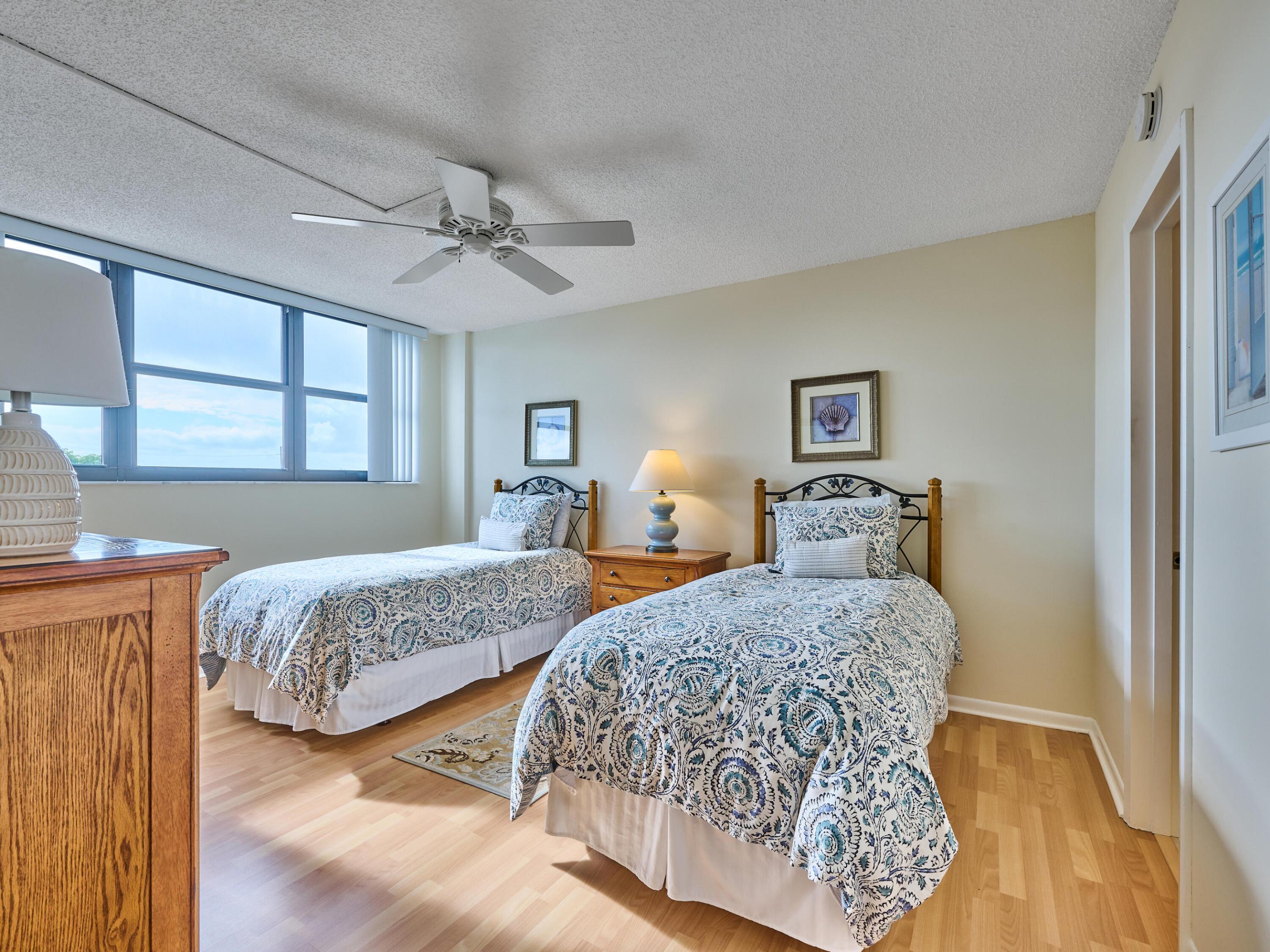 336 Golfview #605 North Palm Beach, FL 33408