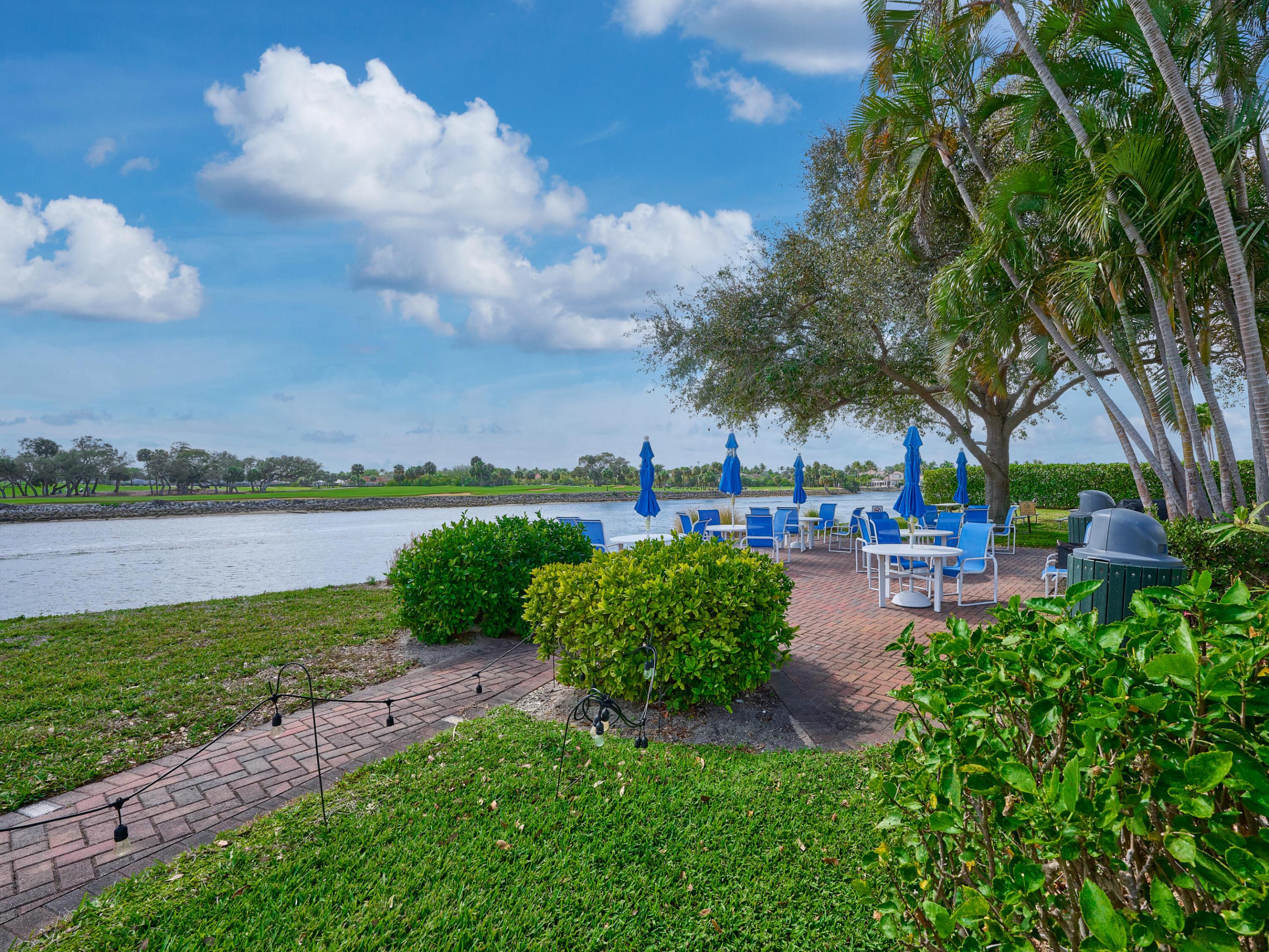 336 Golfview #605 North Palm Beach, FL 33408