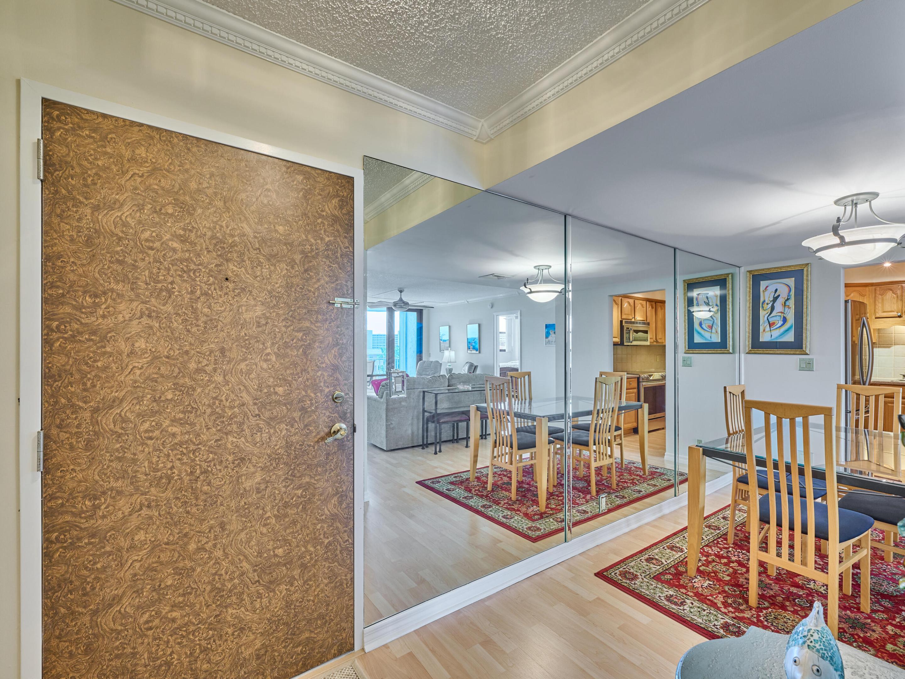 336 Golfview #605 North Palm Beach, FL 33408