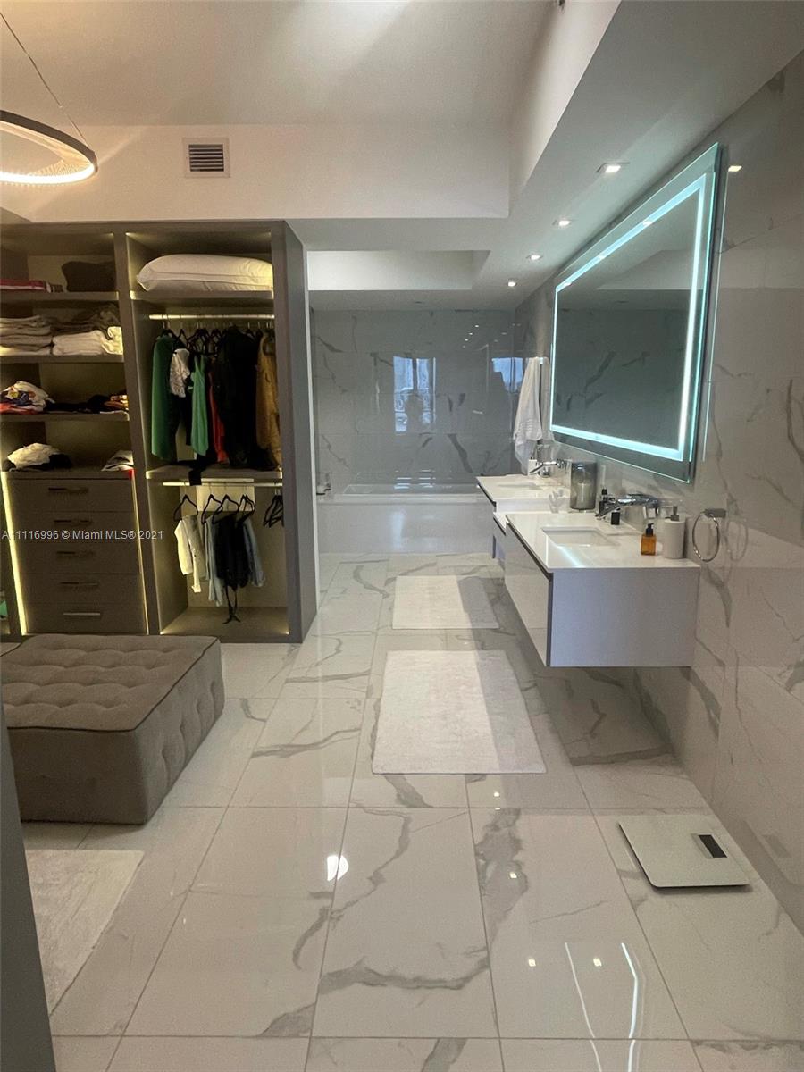 image Prive Miami30