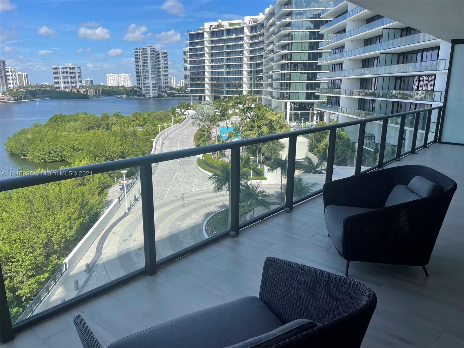 image Prive Miami34