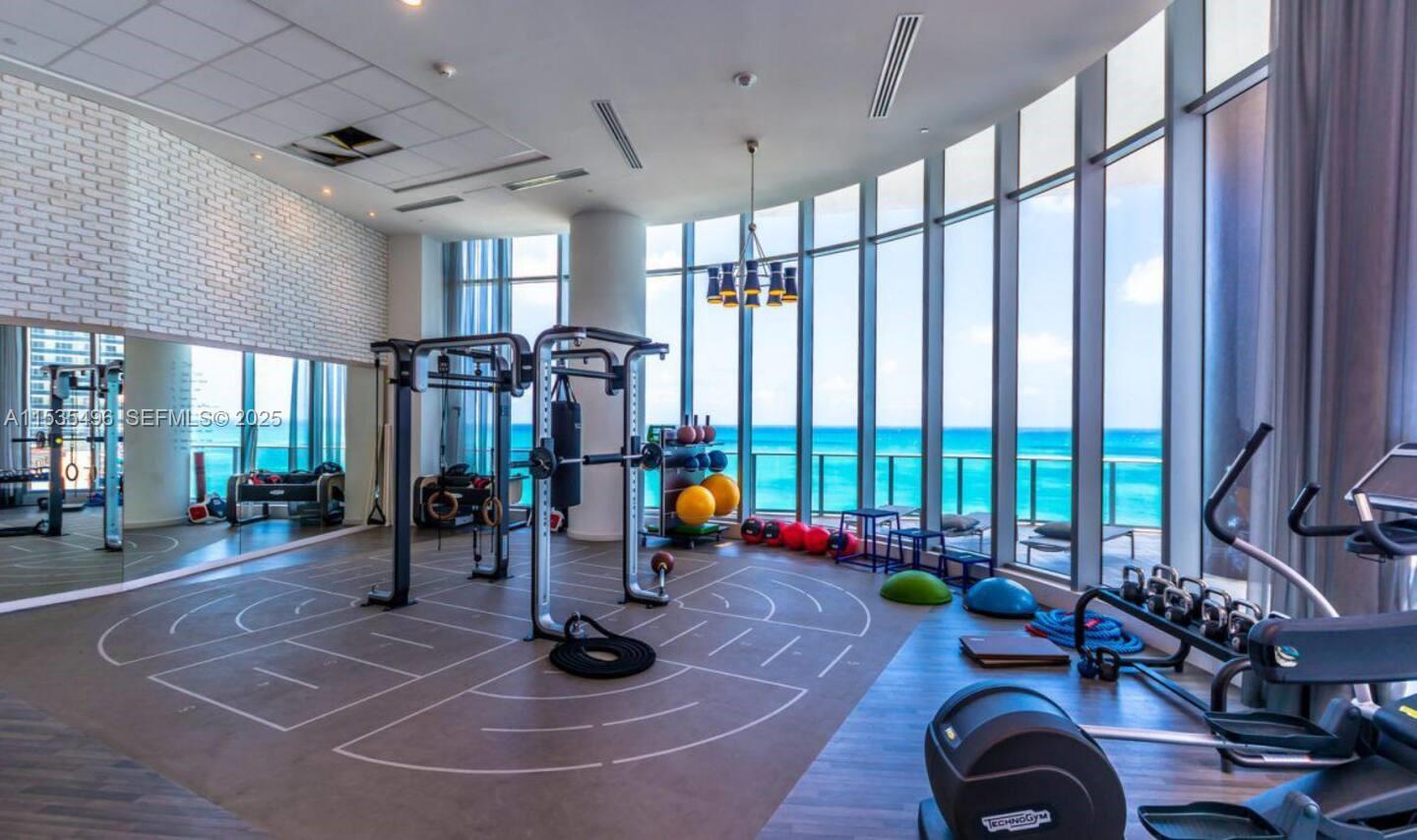 image Hyde Resort Residences33