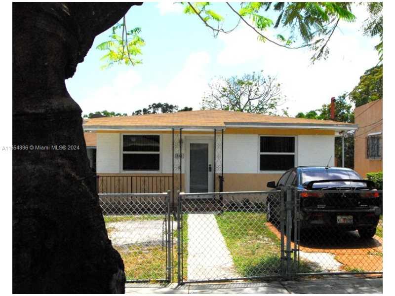 352 SW 17th Rd