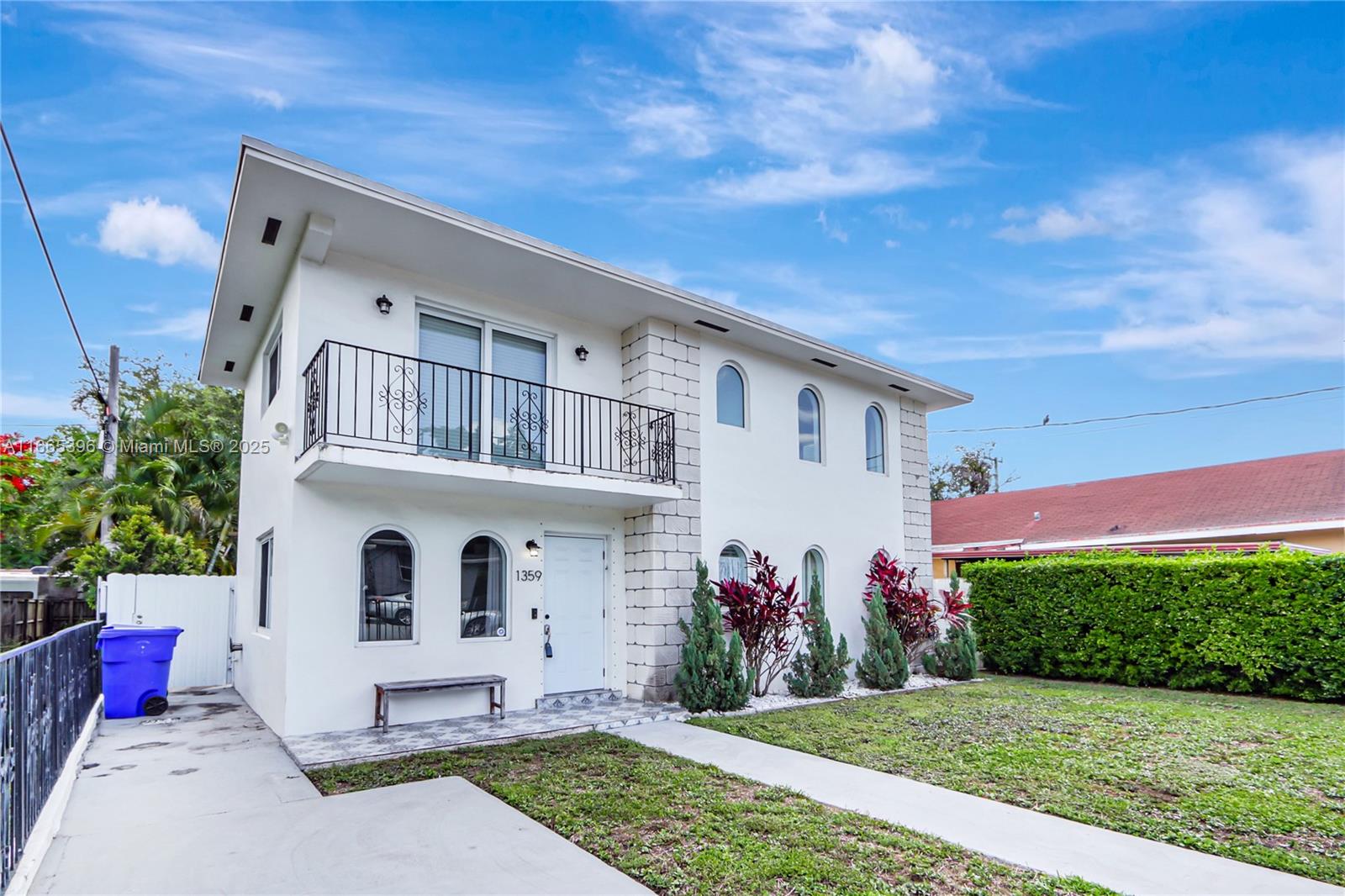 1359 SW 11th St Miami, FL 33135