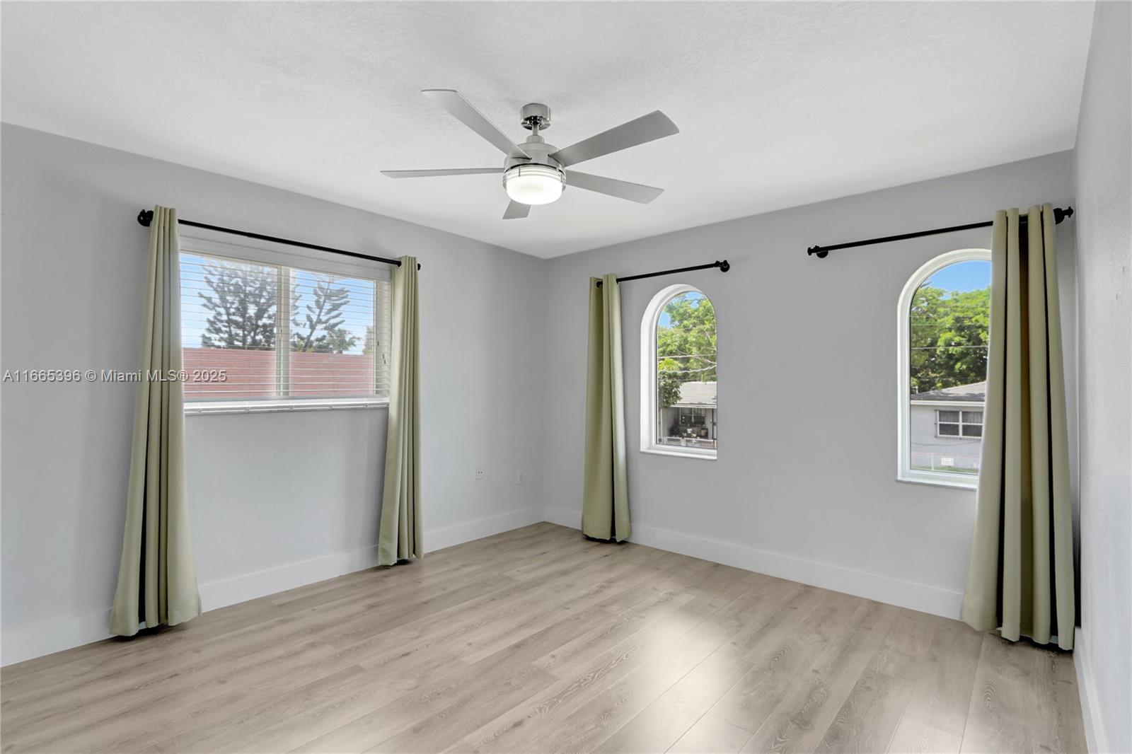 1359 SW 11th St Miami, FL 33135