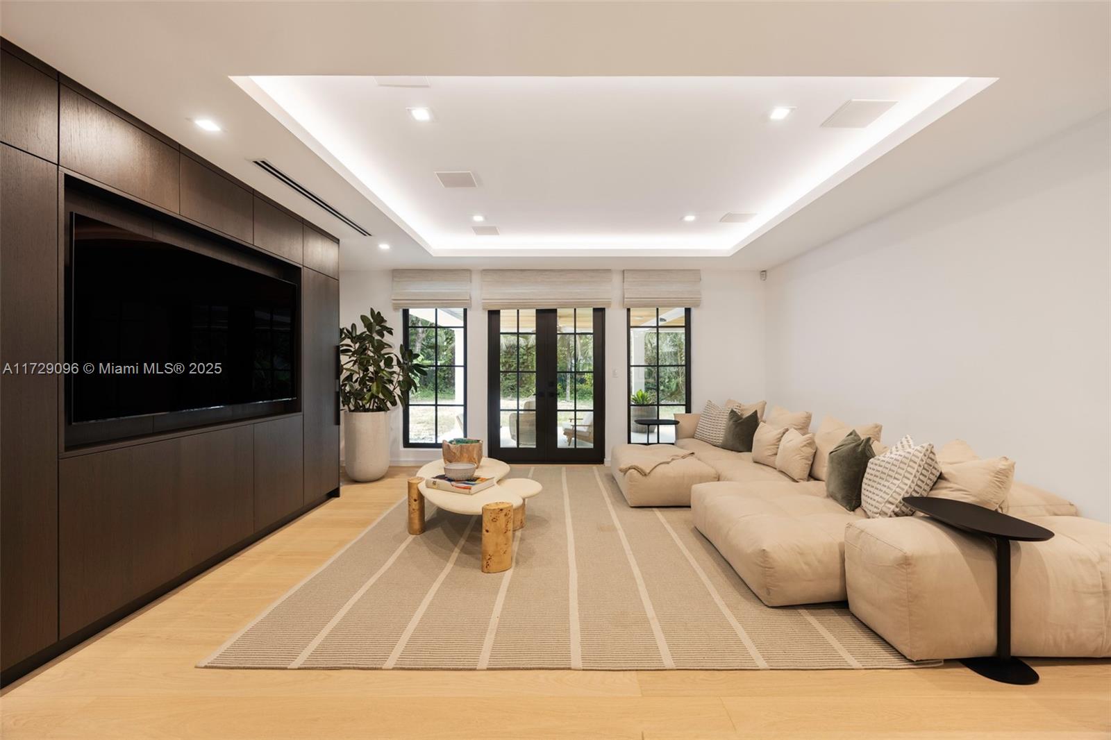 4860 Hammock Lk Dr Coral Gables, FL 33156 4860 Hammock Lk Dr Coral Gables, FL 33156