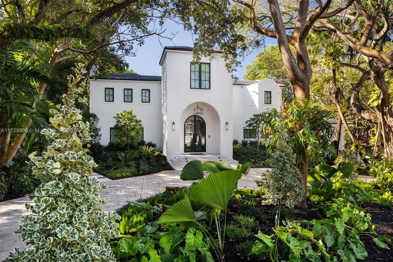 4860 Hammock Lk Dr Coral Gables, FL 33156 4860 Hammock Lk Dr Coral Gables, FL 33156