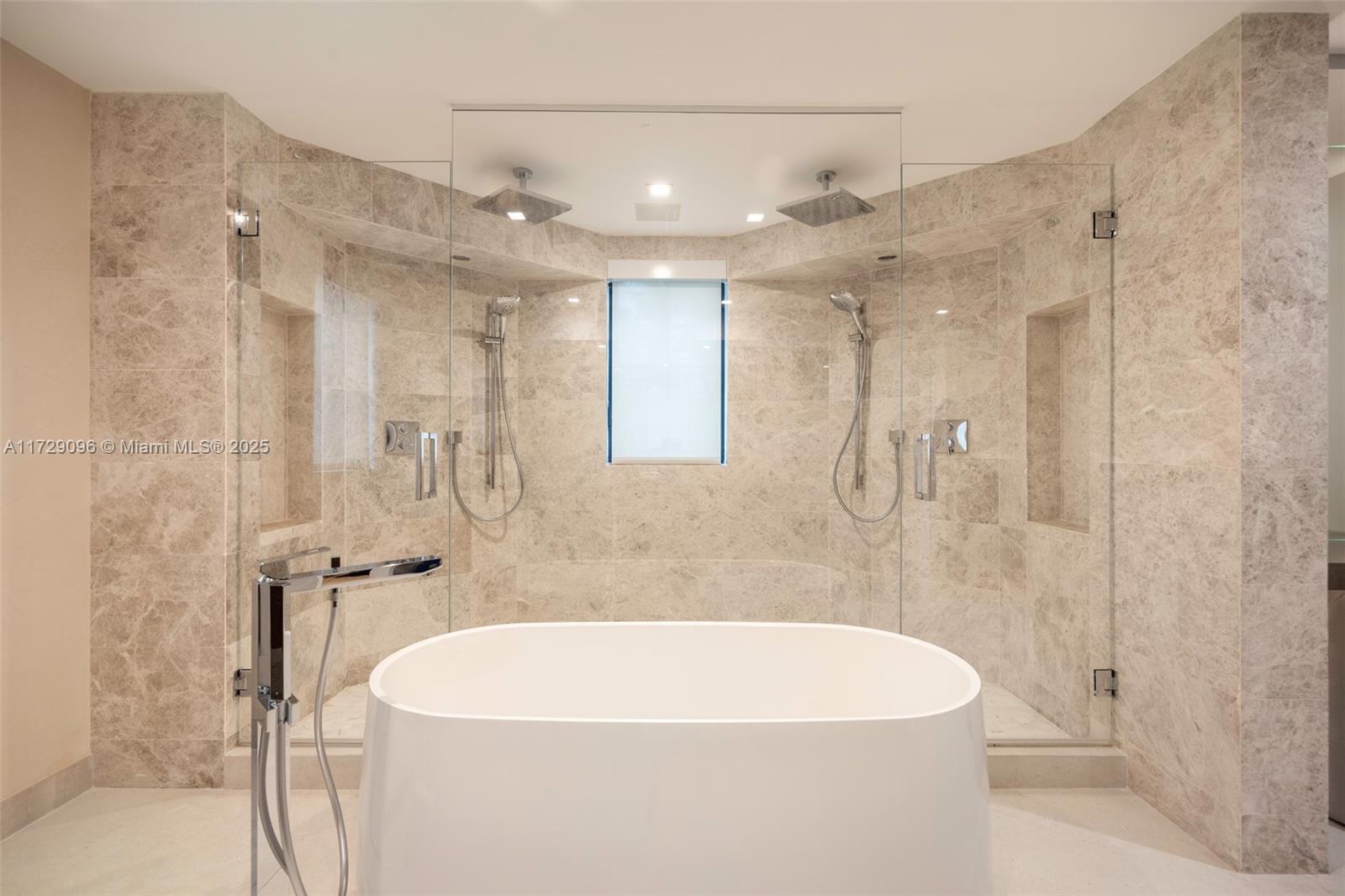 4860 Hammock Lk Dr Coral Gables, FL 33156 4860 Hammock Lk Dr Coral Gables, FL 33156