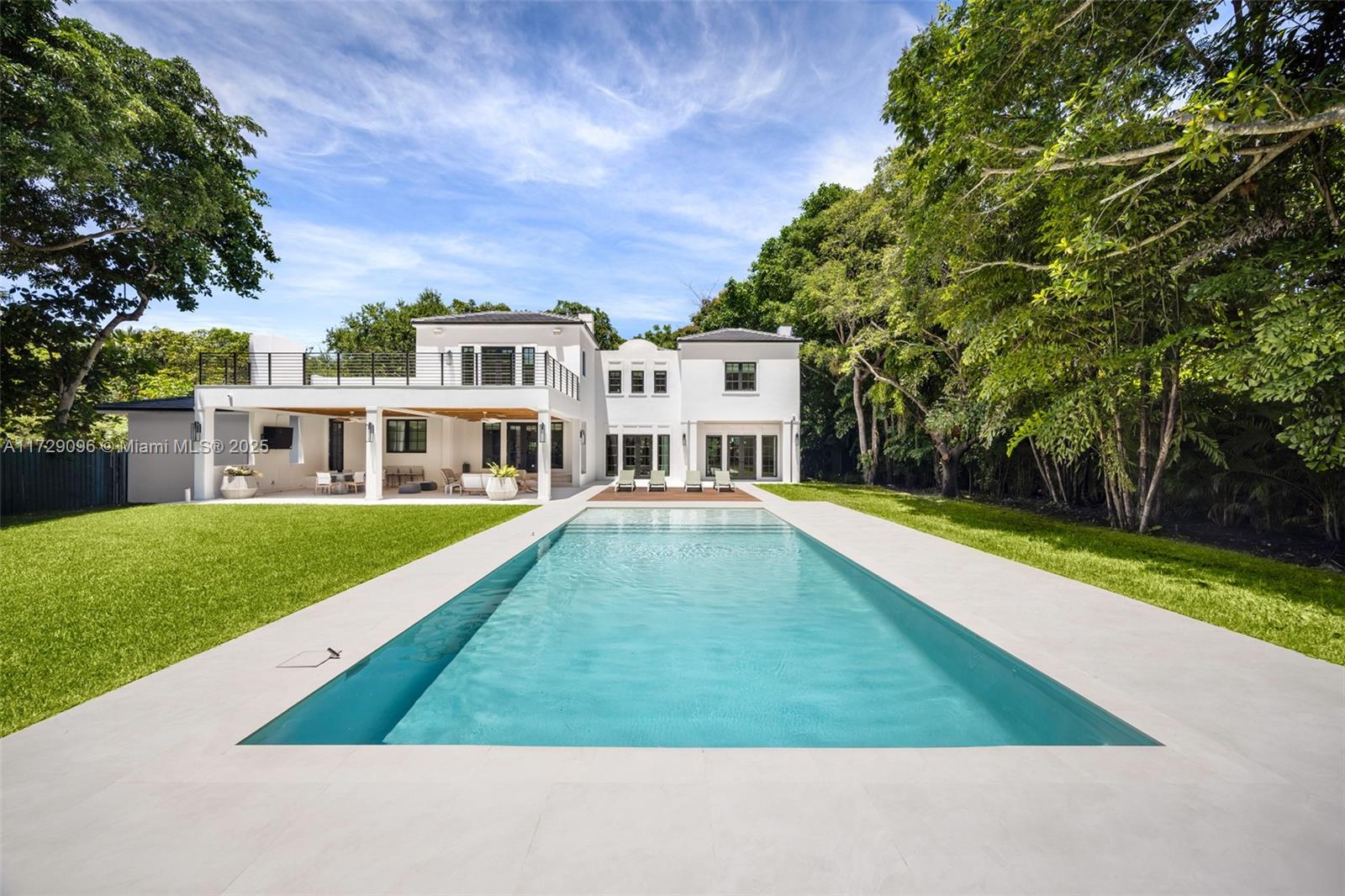 4860 Hammock Lk Dr Coral Gables, FL 33156 4860 Hammock Lk Dr Coral Gables, FL 33156