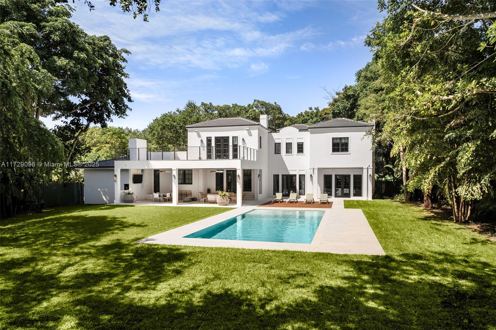 4860 Hammock Lk Dr Coral Gables, FL 33156 4860 Hammock Lk Dr Coral Gables, FL 33156