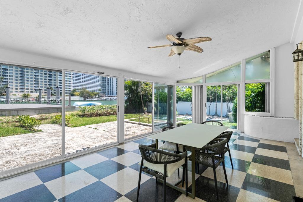 5661 Pine Tree Dr Miami Beach, FL 33140 5661 Pine Tree Dr Miami Beach, FL 33140