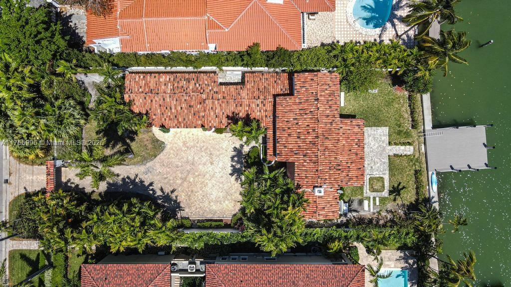5661 Pine Tree Dr Miami Beach, FL 33140 5661 Pine Tree Dr Miami Beach, FL 33140