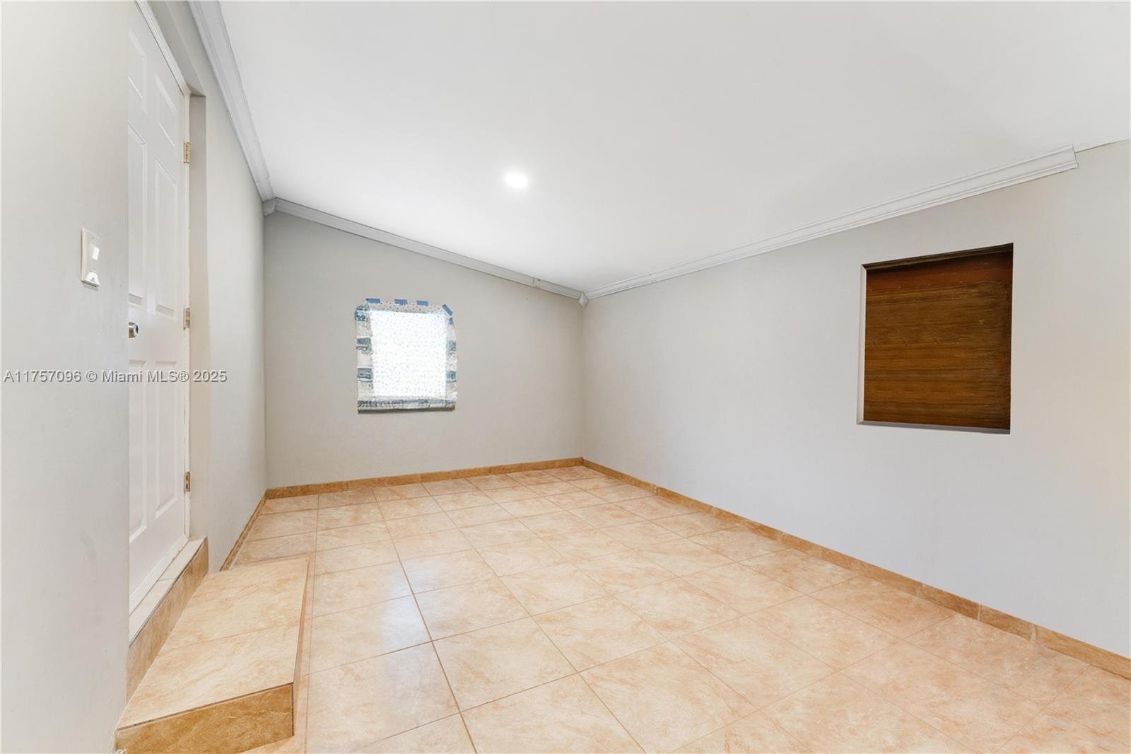 1243 NW 42nd St Miami, FL 33142