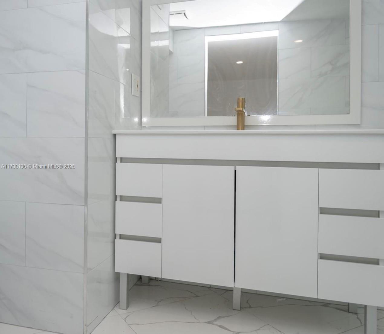 2055 Keystone Blvd North Miami, FL 33181