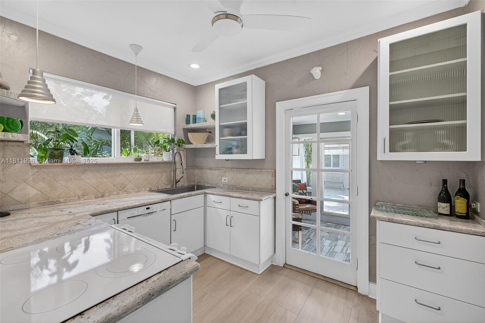 1314 SE 1st Ave Fort Lauderdale, FL 33316 1314 SE 1st Ave Fort Lauderdale, FL 33316