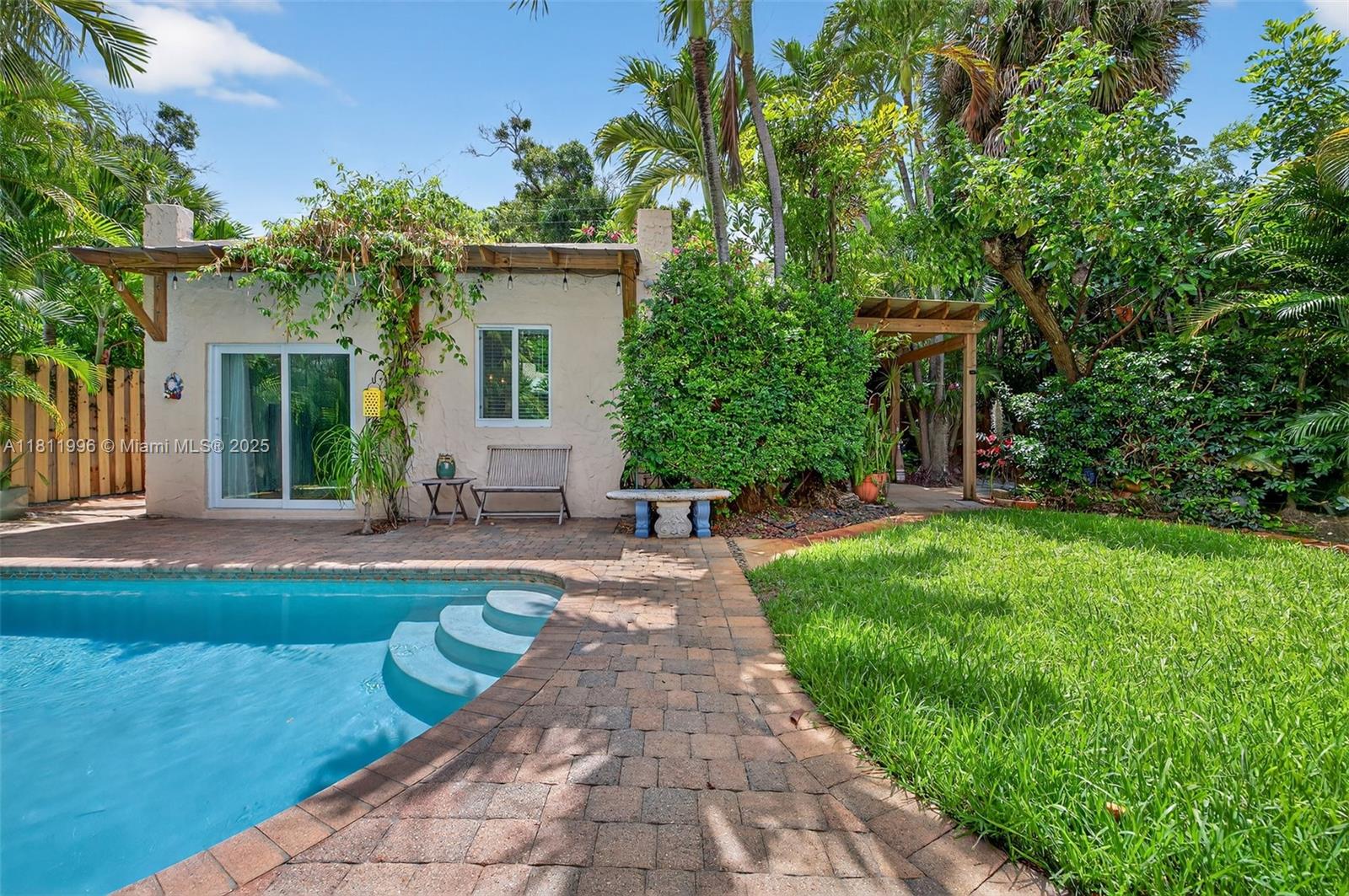 1314 SE 1st Ave Fort Lauderdale, FL 33316 1314 SE 1st Ave Fort Lauderdale, FL 33316