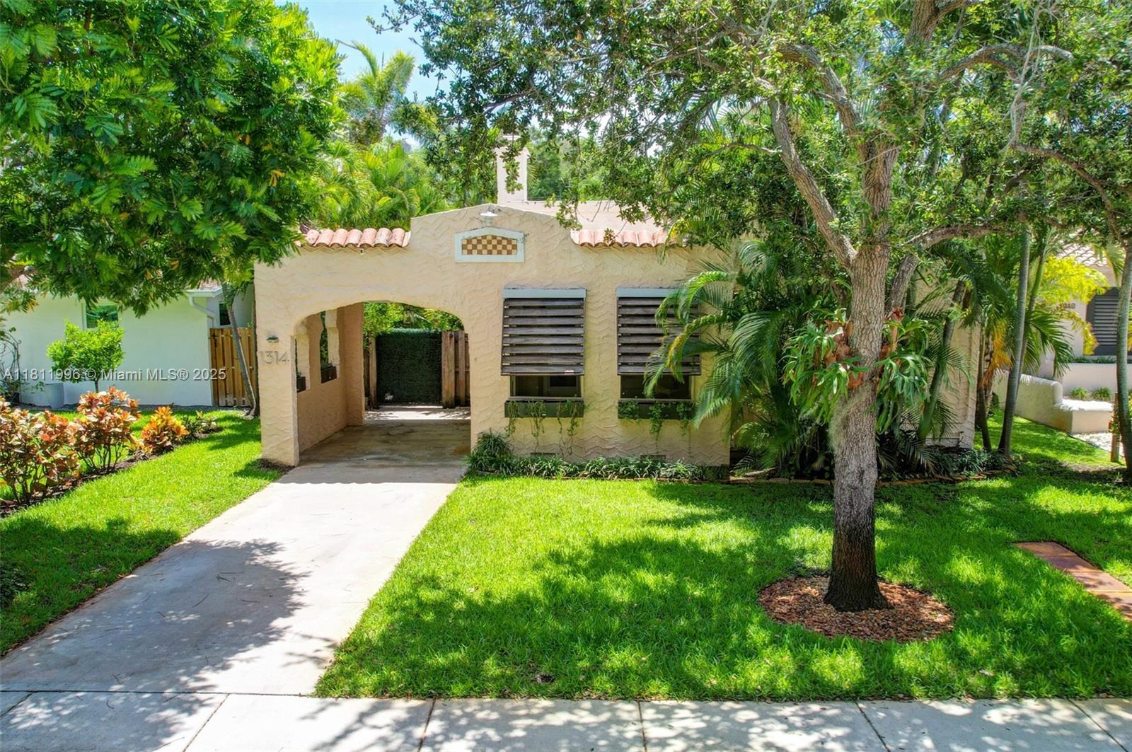 1314 SE 1st Ave Fort Lauderdale, FL 33316 1314 SE 1st Ave Fort Lauderdale, FL 33316