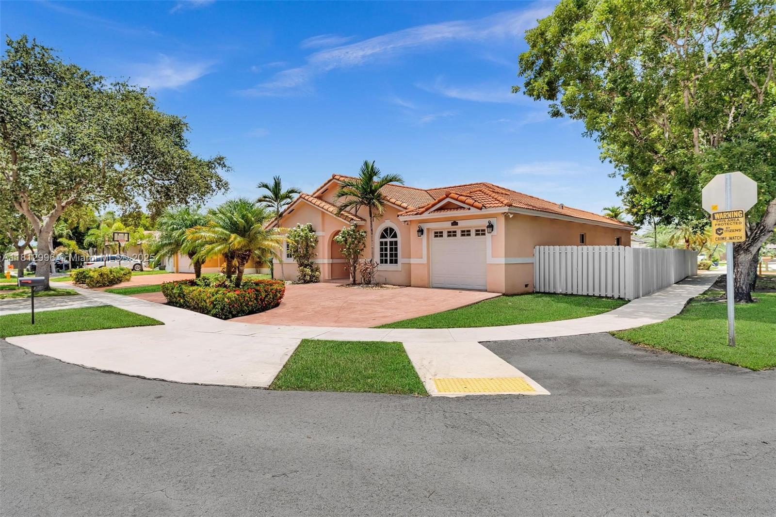8915 NW 164th St #8915,Miami Lakes, FL 33018