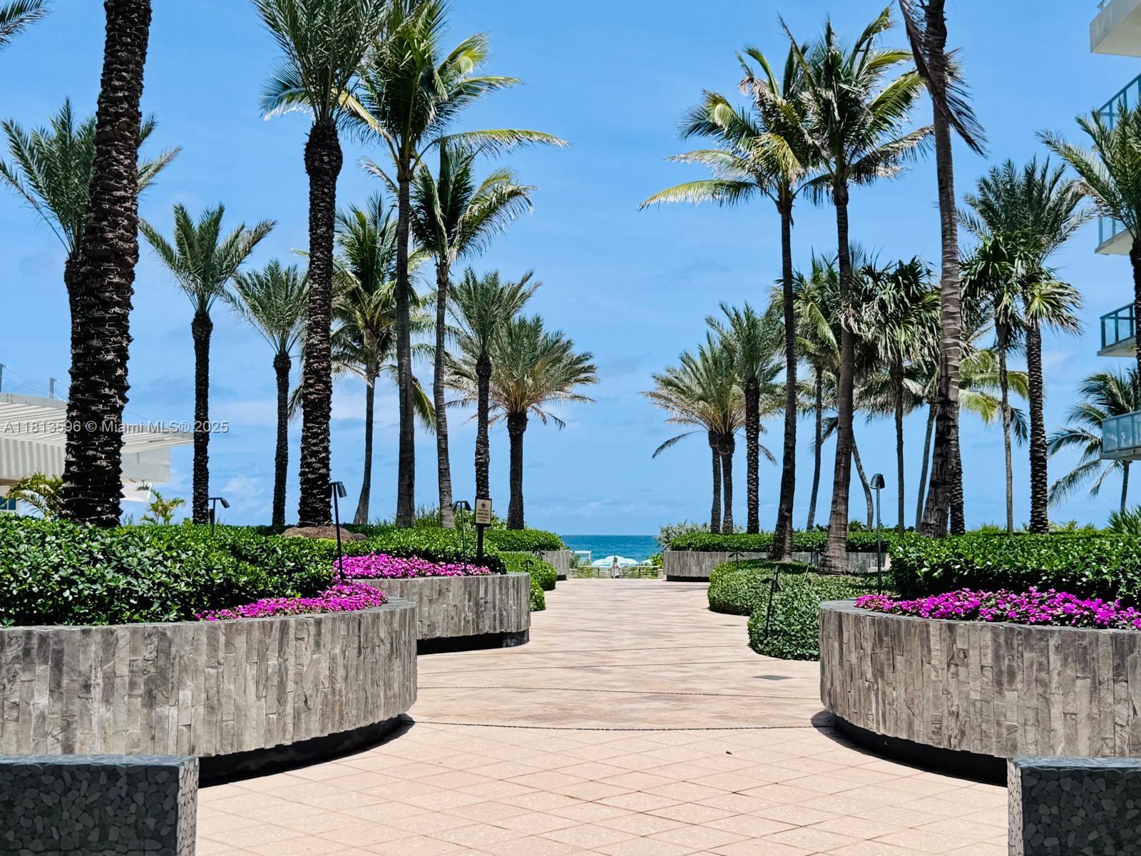 image The Carillon Beach35